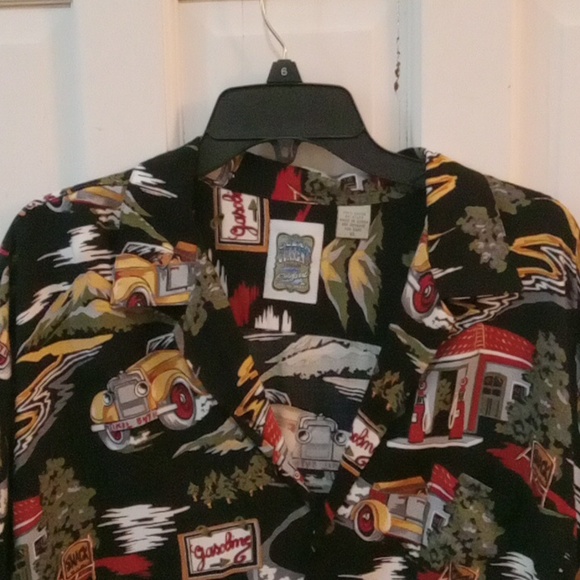 Vintage Cars & Gas Stations Printed Black Men's Short Sleeve Comfy Shirt Size XL - Picture 5 of 9